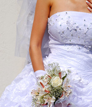 Pittsburgh wedding gown alterations